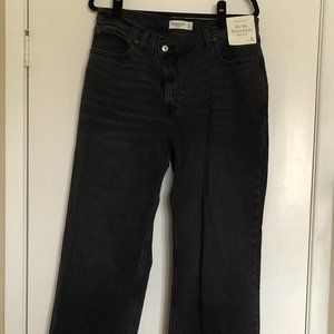 Abercrombie High Rise 90s Relaxed Jean